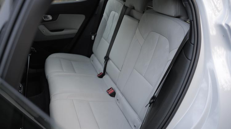 POLESTAR 2 FASTBACK 220kW 82kWh Long Range Single motor Prime 5dr Auto